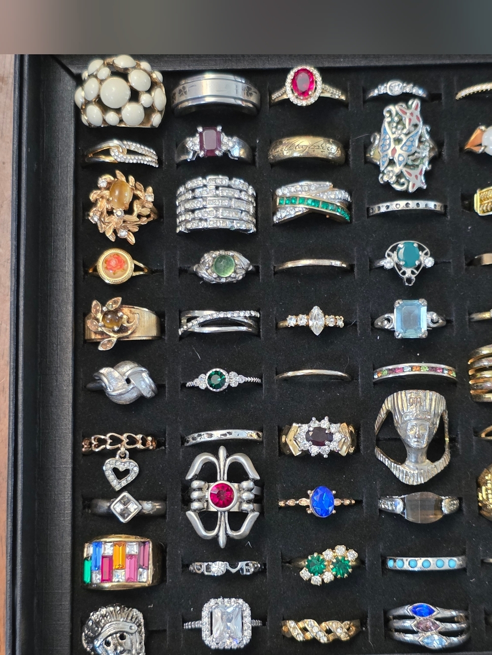 83 Piece Vintage Costume Ring Lot Bundle Estate - Picture 2 of 16